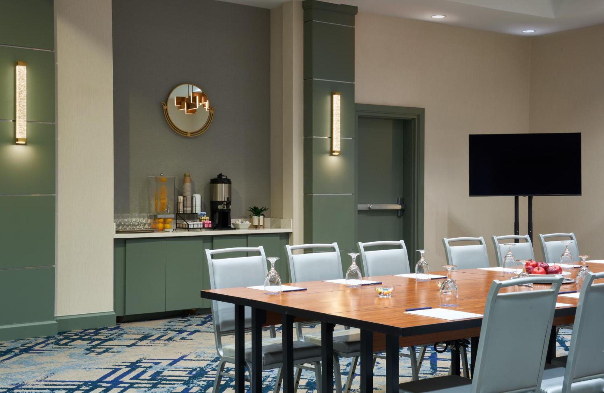 Doubletree By Hilton Houston Westchase Hotel Exterior photo