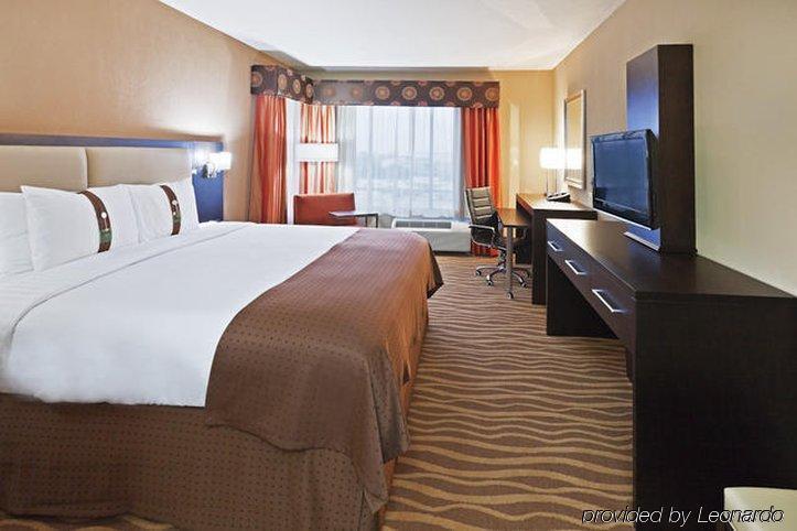 Doubletree By Hilton Houston Westchase Hotel Room photo